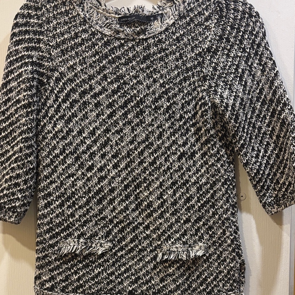 KAREN MILLEN SWEATER BLACK&WHITE TWEED FRINGE ON NECKLINE BOTTOM HEM POCKETS XS
